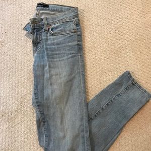 Jbrand light wash skinny jeans